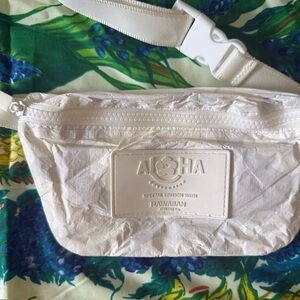 Brand new never used special addition with Hawaiian Airlines 🌺 Aloha Collection